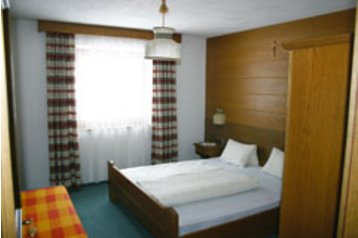 Austria Chata Sankt Leonhard, Exteriorul